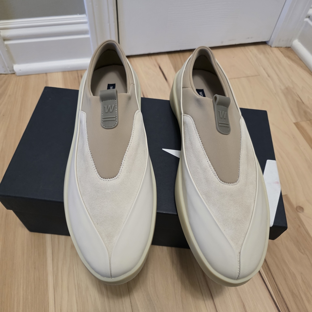 Slip-On Casual Sneakers in Beige and Cream
